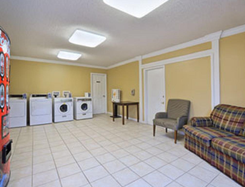 Travelodge By Wyndham Natchitoches Facilidades foto